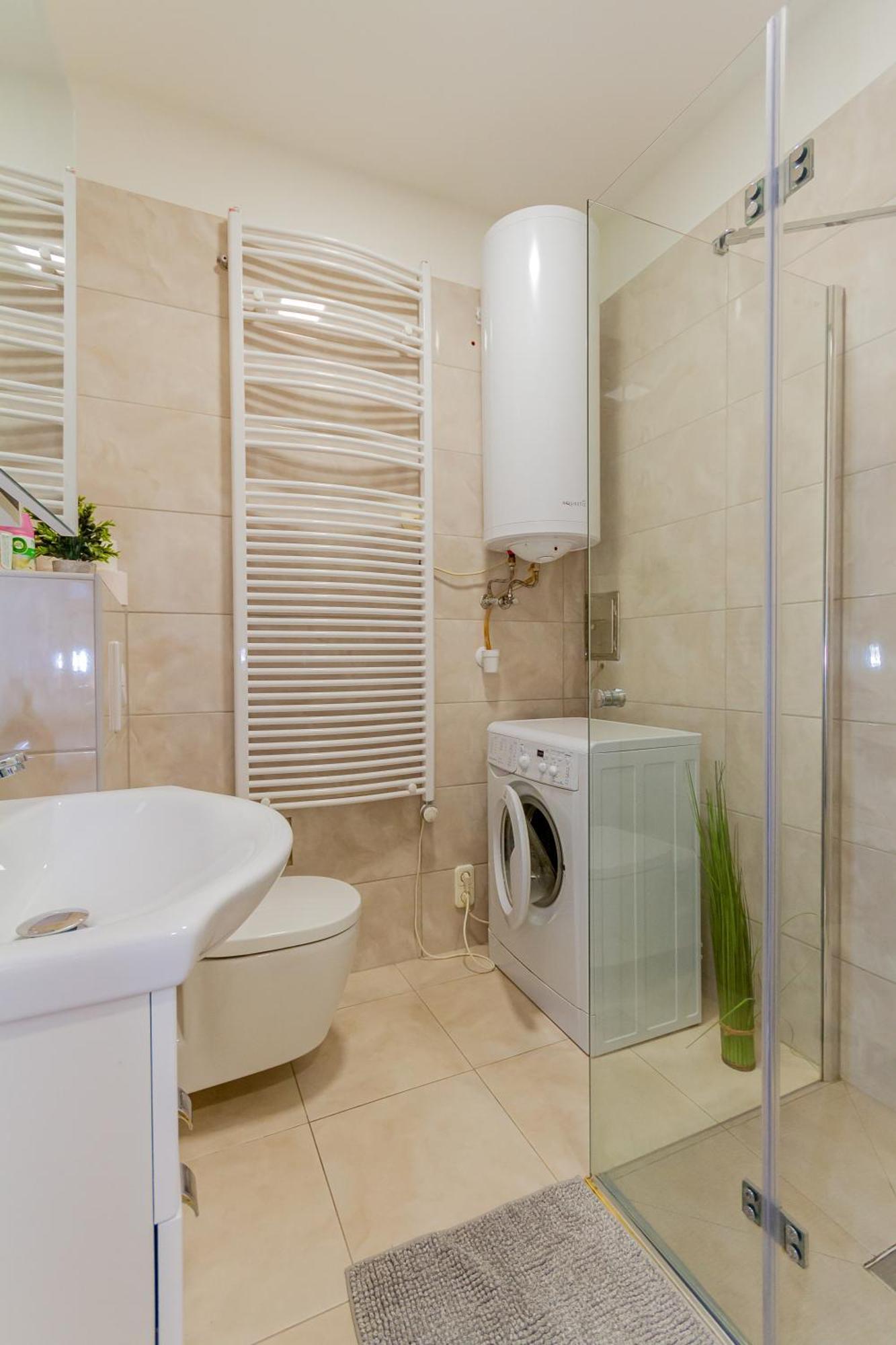 Rothapartments'alice Апартаменти *